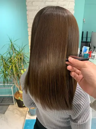 セミロング 髪質改善ストレート/レイヤーカット/Lee  Horie所属・髪質改善&縮毛矯正 池本　有宏のヘアスタイル