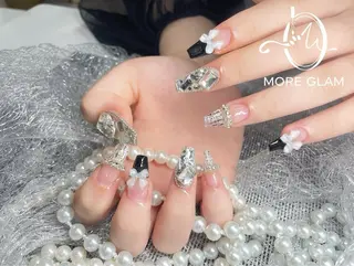 ネイル More Glam 池袋東口店のネイルデザイン