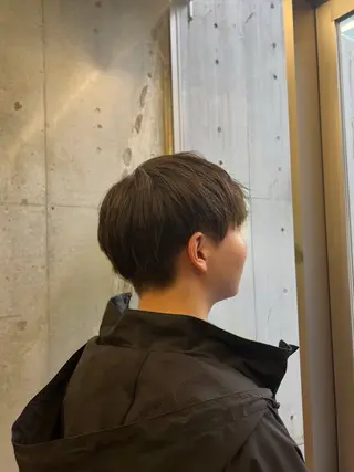 カラー メンズ ブリーチカラー×艶 🍨mihoのヘアスタイル