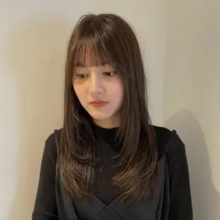 ロング 松川ヒナ｜韓国レイヤ /耳つぼジュエリーのヘアスタイル