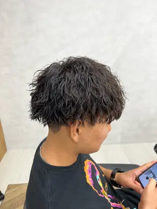ミディアム パーマ メンズ 🪐メンズ特化 ヤマクラ　タイキのヘアスタイル