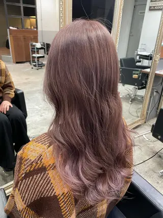 セミロング 大内 志穂のヘアスタイル