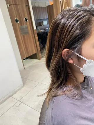 セミロング カラー 💎大人ハイライト 💎上杉一也💎のヘアスタイル