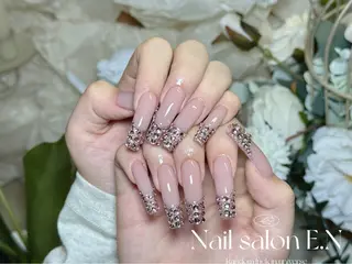 ネイル E.N🦋 長さ出し/持ち込みのネイルデザイン