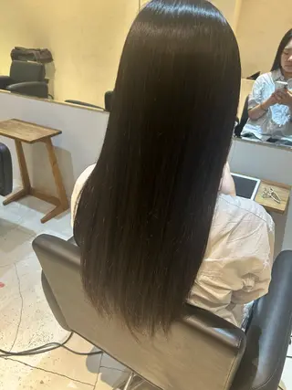 ロング 小川 優美のヘアスタイル