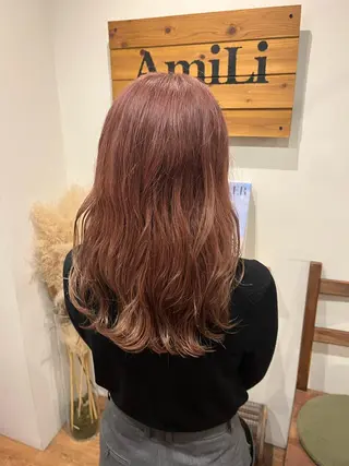 カラー china/ボブ /ブリーチカラーのヘアスタイル