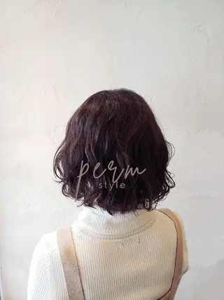ミディアム パーマ 薄葉 美菜子のヘアスタイル