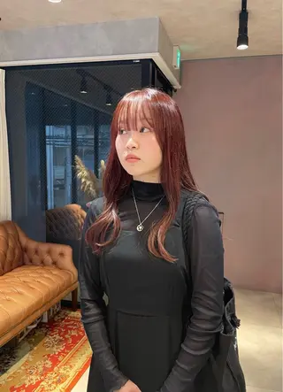 ロング 永宮 采佳のヘアスタイル