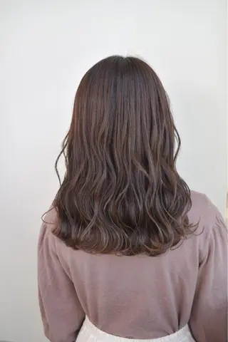 セミロング カラー SALOWIN神戸三宮East店所属・【透明感、艶髪】西村 有司のヘアスタイル