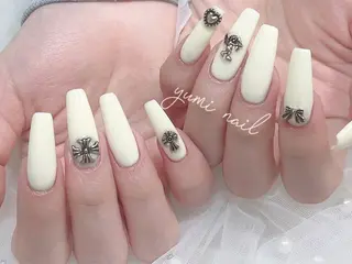 ネイル 𝐲𝐮𝐦𝐢🎀 長さ出しデザイン専門のネイルデザイン