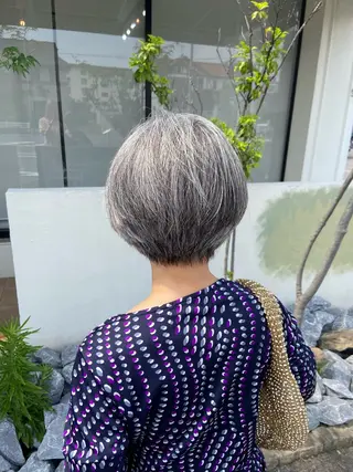 ショート 🍎韓国カラー licoris寛菜のヘアスタイル