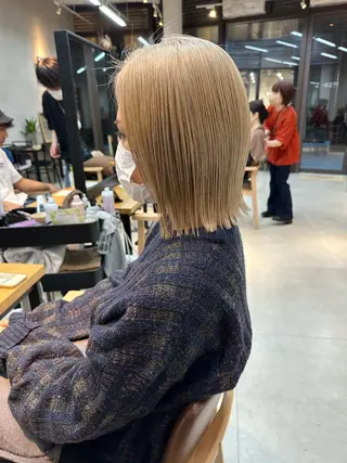 ショート カラー mee.urawa所属・似合わせショート×透 明感/やじまたかしのヘアスタイル