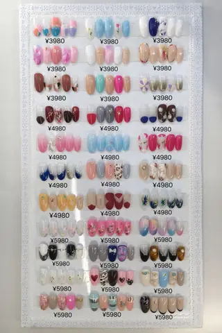 ネイル モナンジュ マツパ・眉毛専門のマツエク・マツパデザイン