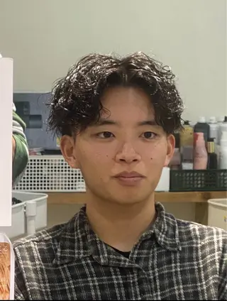 ショート パーマ メンズ パーマ特化/フェザー パーマシャドウ/真生のヘアスタイル