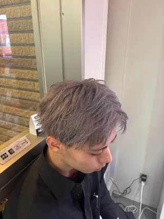 カラー メンズハイトーン 北斗💍レイヤーのヘアスタイル