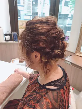ミディアム カラー ヘアアレンジ 古川 琴美のヘアスタイル