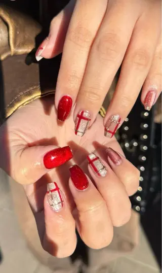 ネイル MoonHi Nail Salon所属・MoonHi Nail 朝霞台のネイルデザイン