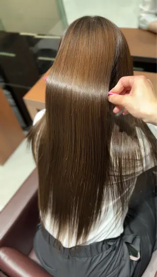 ロング Miyu’s所属・縮毛矯正特化 髪質改善辻良輝のヘアスタイル