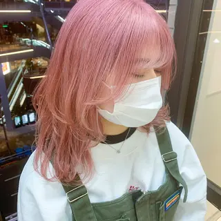 ミディアム カラー raika .のヘアスタイル