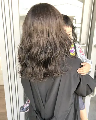 セミロング カラー レイヤーカット BLend 渋谷のヘアスタイル