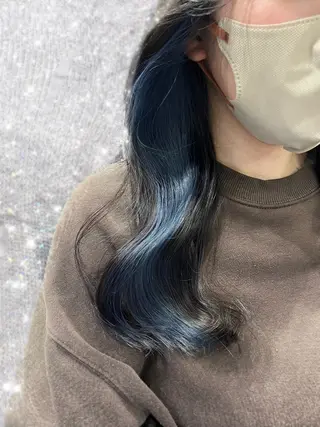 セミロング カラー ダブルカラー／レイヤ ーカット𝓜𝓐𝓞のヘアスタイル