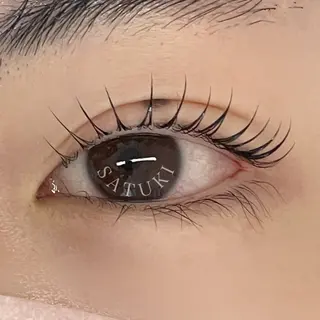 マツエク・マツパ Hair＆Eyelash SATUKI所属・永柳 香織のマツエク・マツパデザイン
