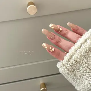 ネイル éllemu えるみゅのネイルデザイン