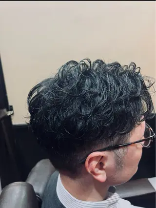 ショート パーマ ヒロ銀座バーバーショップ秋葉原店所属・堀 真人のヘアスタイル
