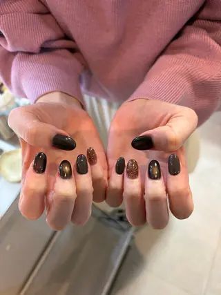 ネイル R2-O2 nailのネイルデザイン