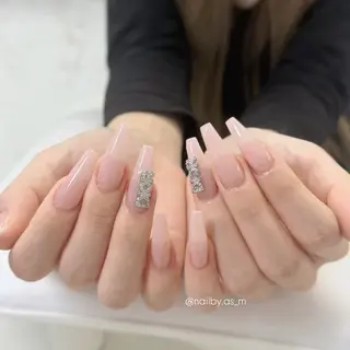 ネイル MARU Nail Salon所属・落合 明日美のネイルデザイン