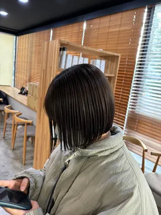 ショート カラー mono / Manatoのヘアスタイル