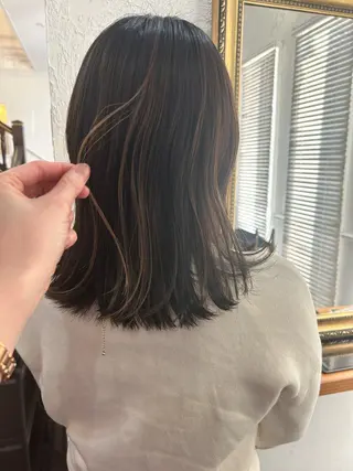 セミロング カラー 江原 彩華のヘアスタイル