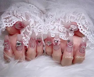 ネイル She   Nail所属・ISA_ BELLAのネイルデザイン