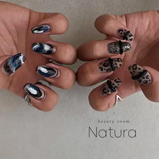 ネイル マツエク・マツパ アイブロウ beautyroom Naturaのネイルデザイン
