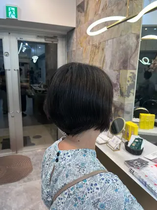 ショート かねこ けんせいのヘアスタイル