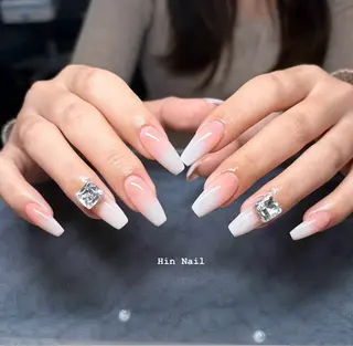 ネイル HIN NAILのネイルデザイン