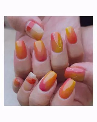 ネイル Blushオーナー Shiinaのネイルデザイン