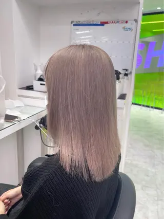 セミロング カラー 🤍💕ブリーチカラ ーAyaka💕🤍のヘアスタイル