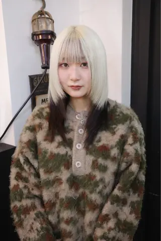 セミロング カラー ハイトーンカラー ⭐️NAZUNAのヘアスタイル
