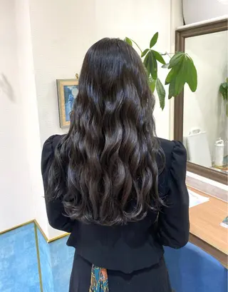 ロング SALOWIN 原宿iori B1所属・‎🤍髪質改善‎🤍 ‎VIVIE‎🤍のヘアスタイル