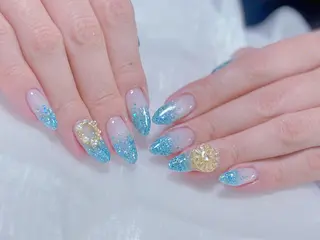 ネイル ネイルサロンエクラ 🫧Shizukaのネイルデザイン