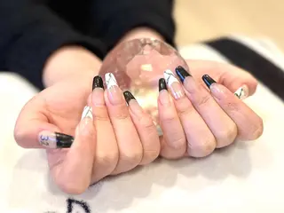 ネイル private salon le'a所属・le'a スタッフのネイルデザイン