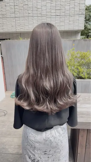 ロング カラー 透明感カラー グレージュ/あいのヘアスタイル