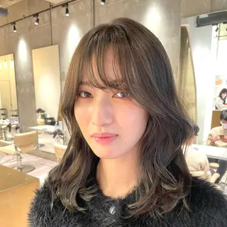 ミディアム カラー 海外レイヤー 🇺🇸/ヒナコのヘアスタイル