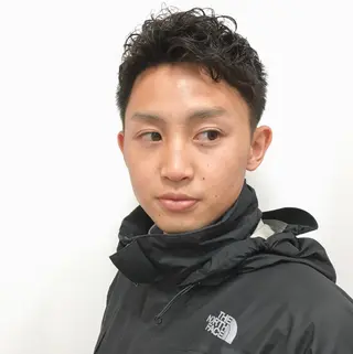 ショート パーマ メンズ プラスト（カットモデル専用枠）所属・すごう こうへいのヘアスタイル