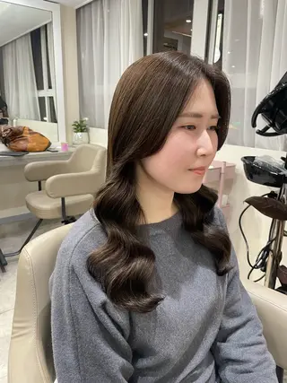 セミロング パーマ 韓国風パーマ/ヘア セット/店長みづきのヘアスタイル