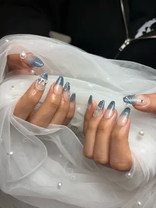 ネイル 黒須莉奈 IRYのネイルデザイン