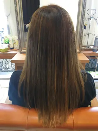 カラー ナガサカ サチのヘアスタイル