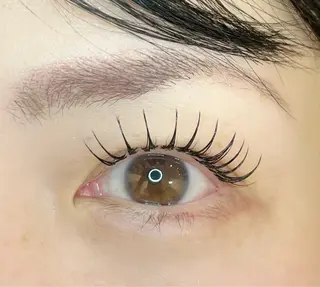 マツエク・マツパ emu所属・持続力、モチ重視 emu🍒のマツエク・マツパデザイン