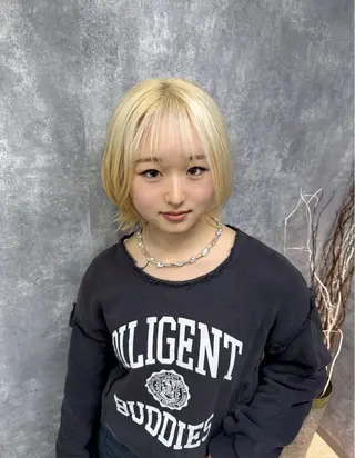 ショート カラー 【.ico】心斎橋 飛田ゆうきのヘアスタイル